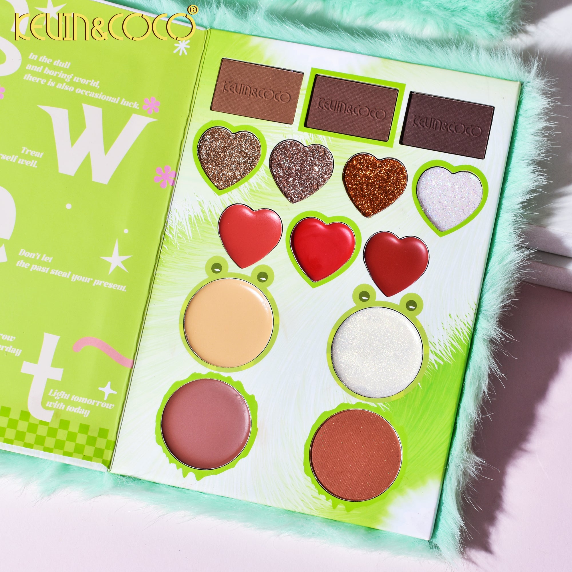 38-Color Fluffy Frog Makeup Palette (KC245109)