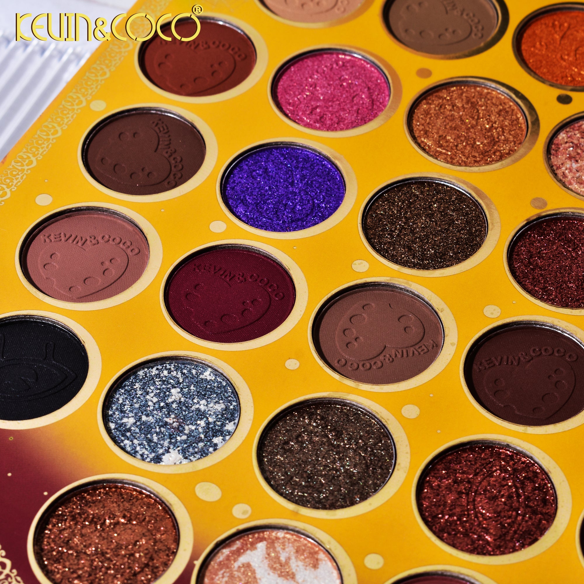 【Halloween Edition】88-Color Evil Queen Eyeshadow Palette (KC231255)