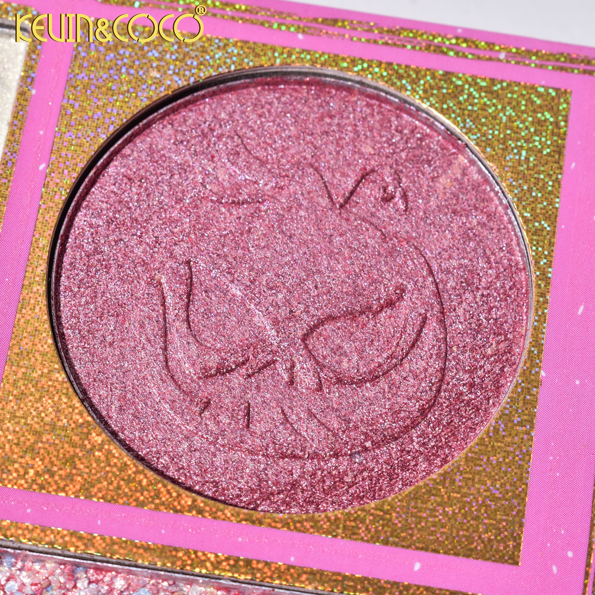 【Halloween Edition】6-Color Skullduggery & Shimmer Highlighter Palette (KC231330)