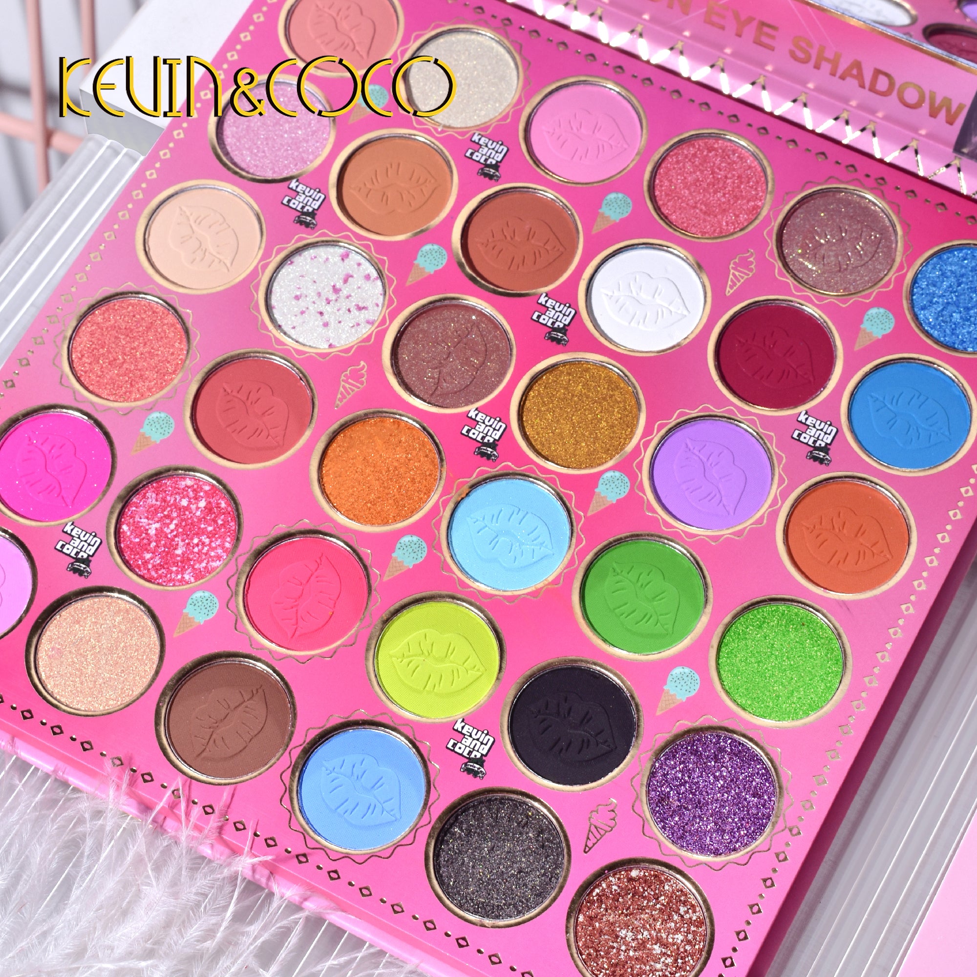 36-Color California Girl Eyeshadow Palette (KC233440)