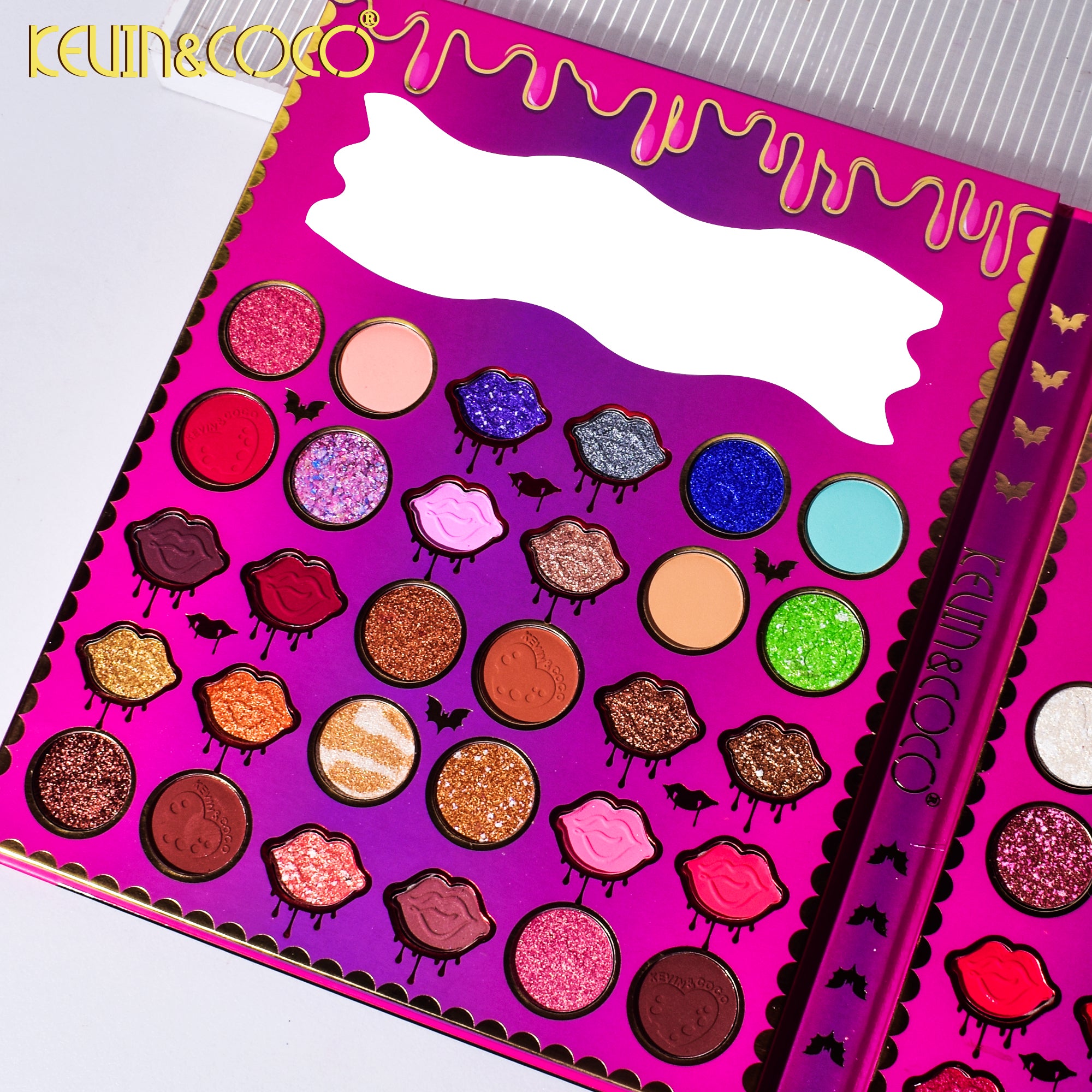 【Halloween Edition】61-Color Vampire Girl Eyeshadow Palette (KC231194)